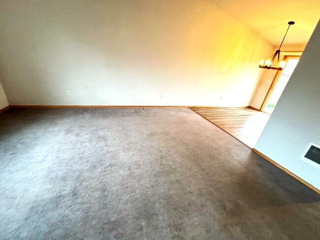 Photo - 3 bed 2 bath between Philomath Elementary and Middle School