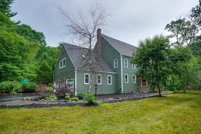 Photo - 144 Parmenter Rd