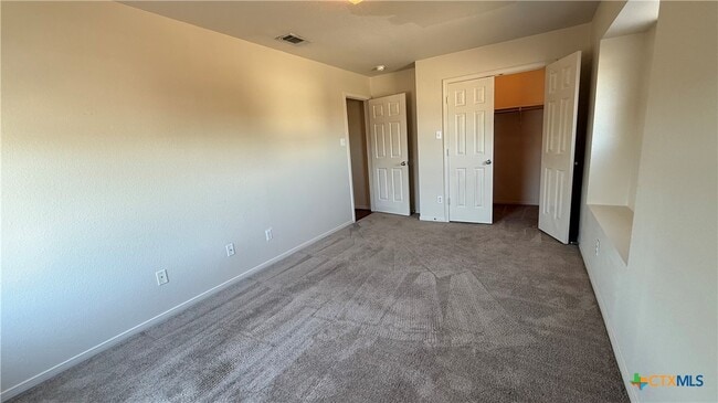 Photo - 2400 Price Dr