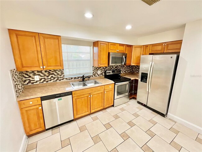 Photo - 15442 59th St N