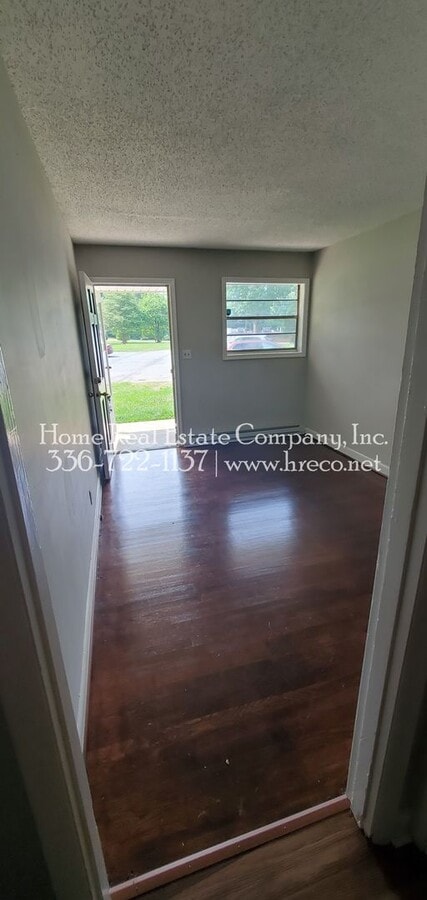 Photo - 135 Wall St Unit 7