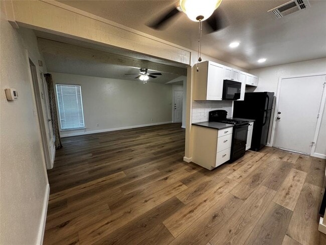 1311 Barbara Dr