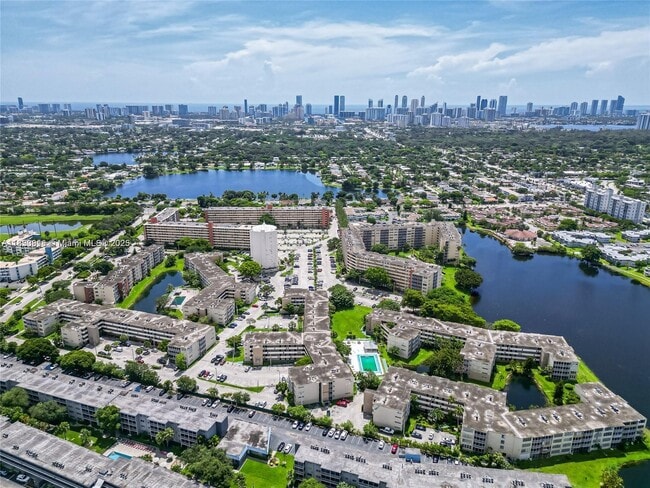 Photo - 1700 NE 191st St Unit 504