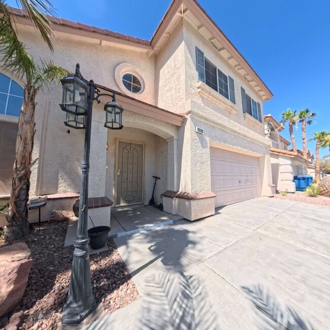 Photo - Beautiful 2-Story Home with Pool, Waterfall & Spacious Open Floor Plan!