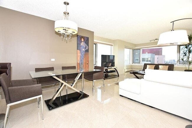 Photo - 10011 123 St NW Unit 1805