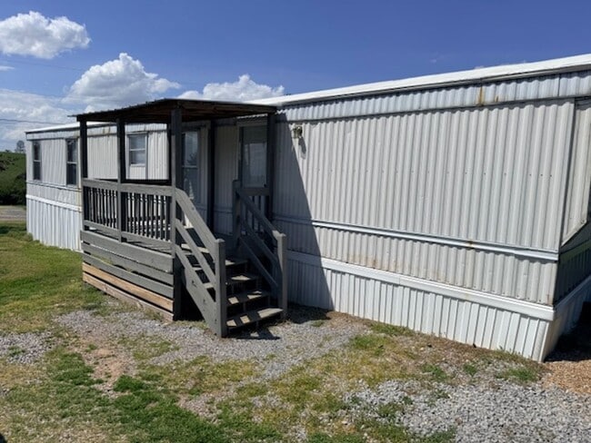 Photo - Greenback 37742 - 3 bed 2 bath mobile home - Lease to own option - call Troy Adams 865-233-6949