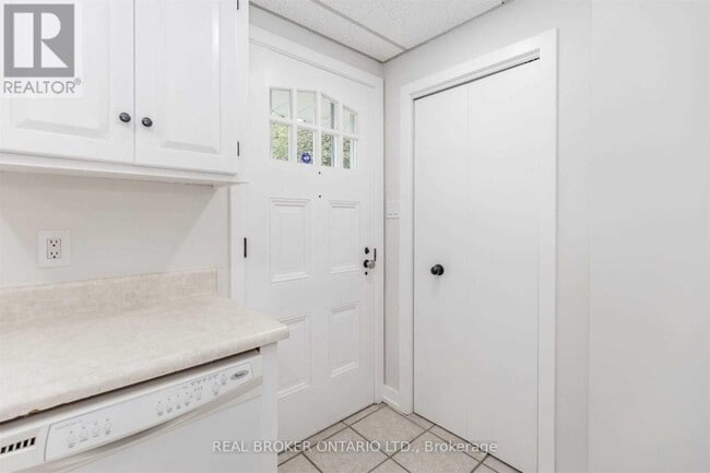 Photo - 156 Clapperton St