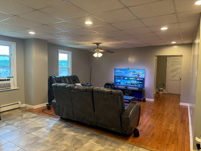 Photo - 100 S Nesbitt St Unit 3