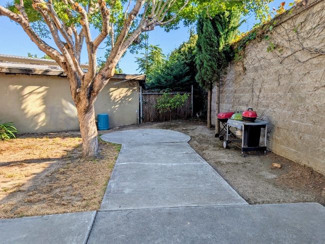 Photo - 914 College Dr Unidad 7