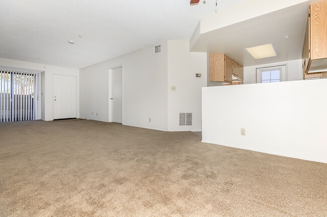 Photo - Glenoaks Terrace Apartments