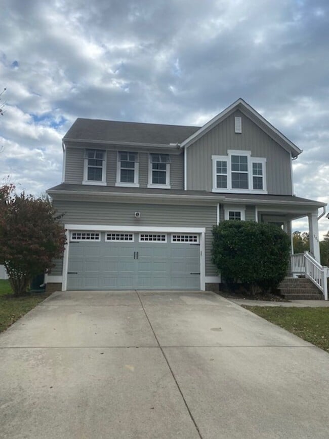 Photo - 203 Linfoot Ct