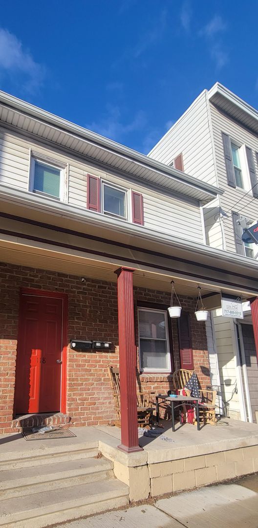 Building Photo - 118 S Main St Unit 2nd FL