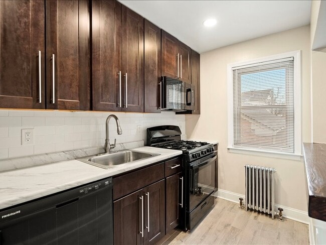 Grandview Manor Apartments