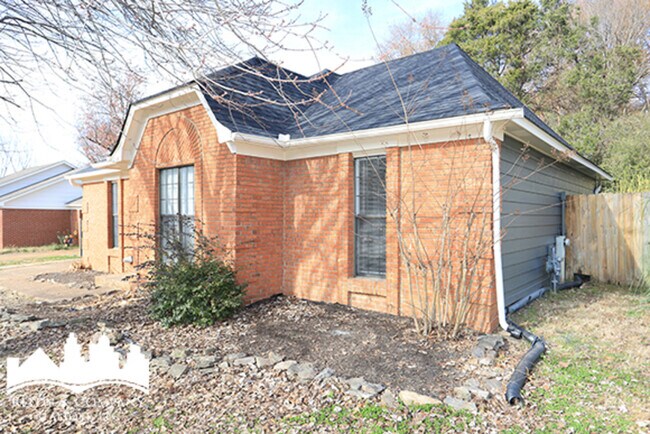 Photo - 6718 Bent Tree Ave