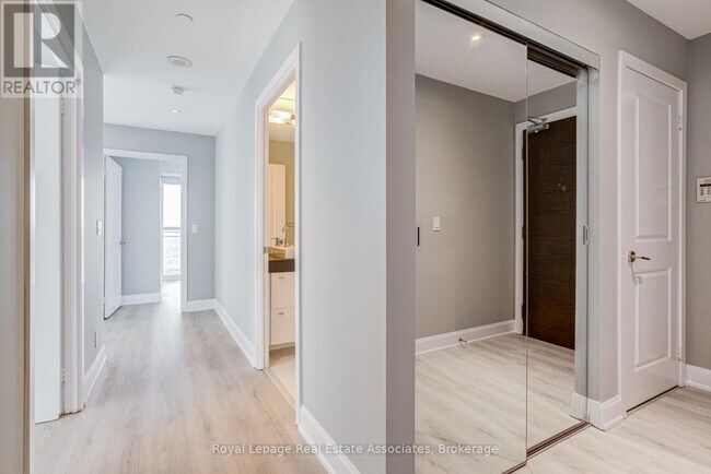 Photo - 33 Shore Breeze Dr Unit 2303