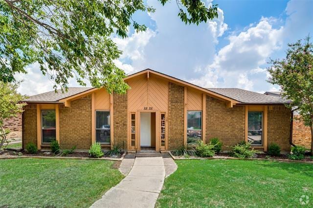 Building Photo - 5535 Squires Dr Rental
