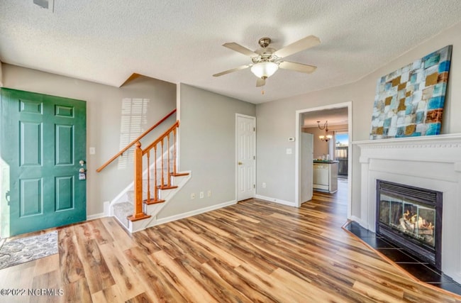 Photo - 2355 Vineyard Dr