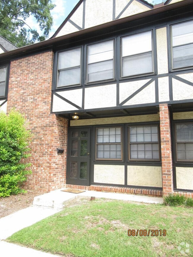 Building Photo - 117 Engleside St Rental