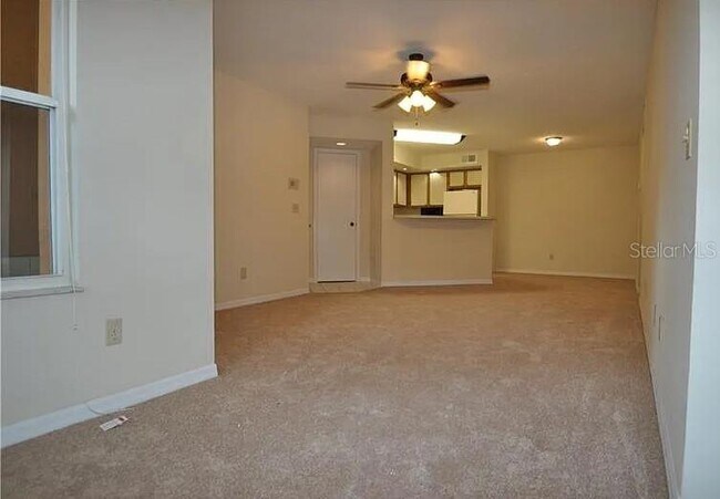 Photo - 4518 Commander Dr Unit 1914