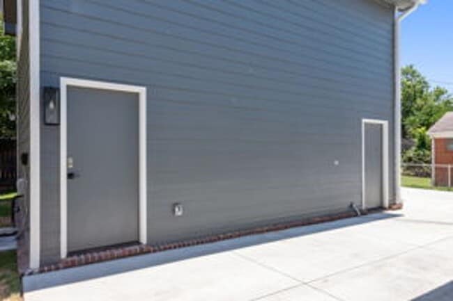 Photo - Newer construction - garage apartment avai...