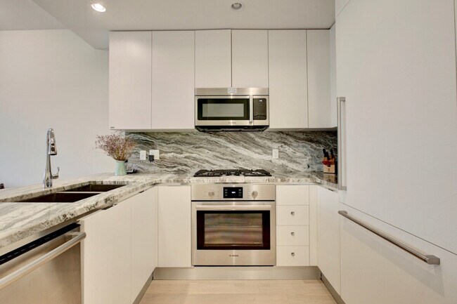 Photo - 2620 Arbutus St Unit ID1345526P
