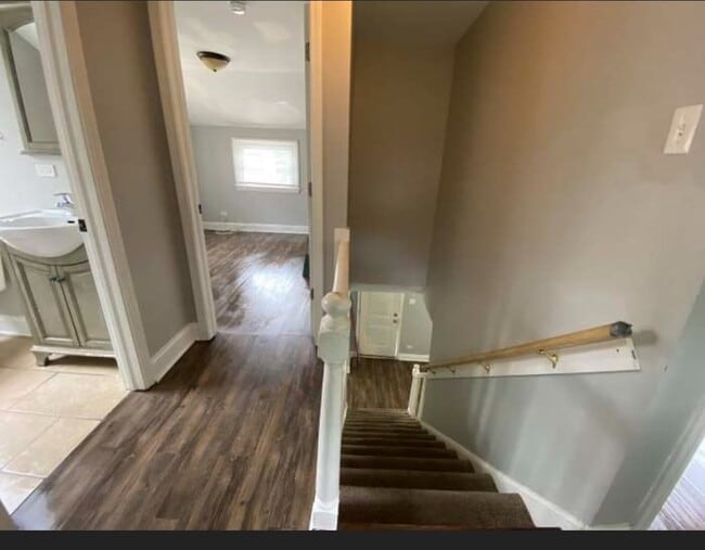 9842 S Calhoun Ave