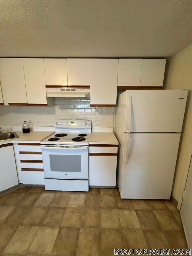 Photo - 20 Riverside St Unit 3-2