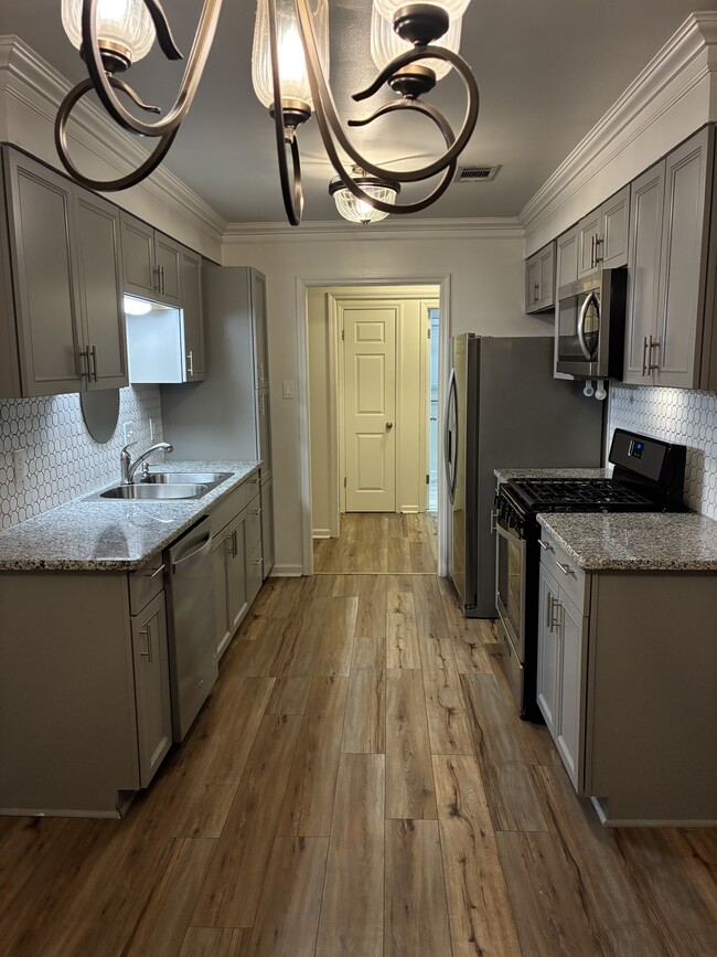 Photo - 20 Rosemunn Dr Unit A