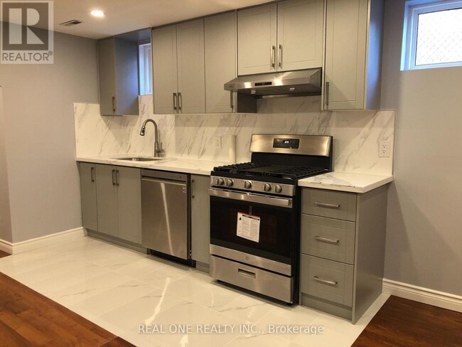 Photo - 1161 Shadeland Dr