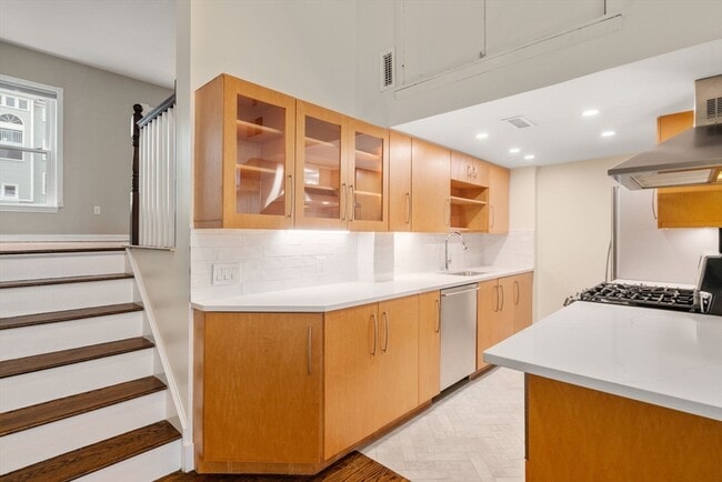 Photo - 420 Medford St Unit 420