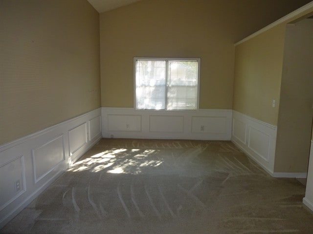 Photo - 875 Oaklen View Dr