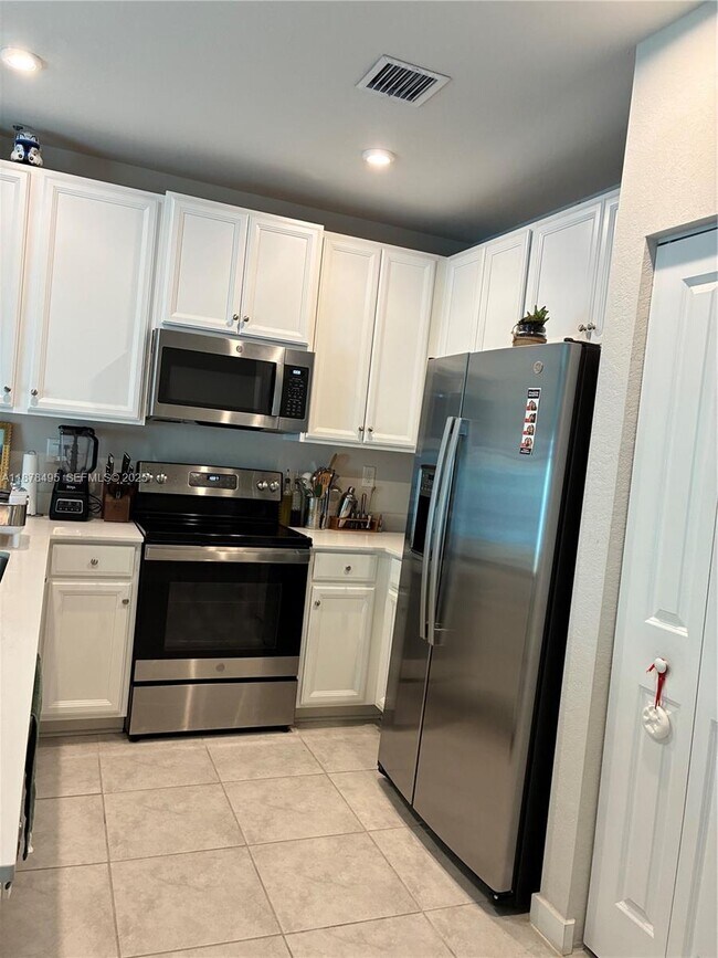 Photo - 1069 NW 4th Ter