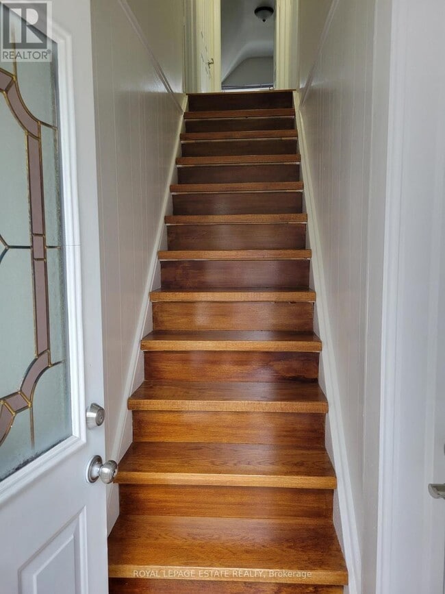 Photo - 13 Pinegrove Ave