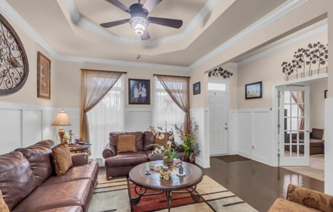 Photo - 117 Chesnut Heath Ct