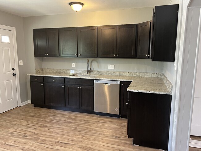 Photo - 3540 McShane Way