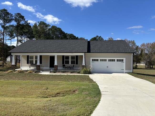 Building Photo - 49 Hydrangea Ln
