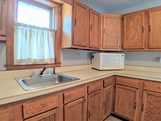 Photo - 62 W Main St Unit 2nd Floor