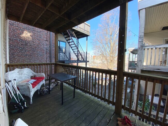 Photo - 143 Hillside St Unit 2