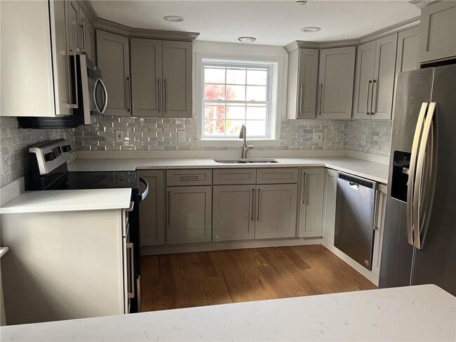 Photo - 5 Church St Unit 1