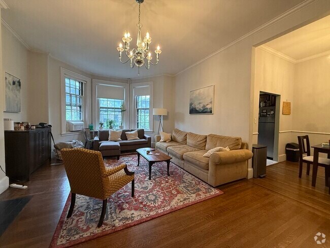Building Photo - 236 Marlborough St Unit 4 Rental