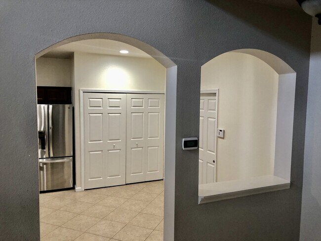Photo - A gorgeous 4 Bedroom 2.5 Baths For Rent