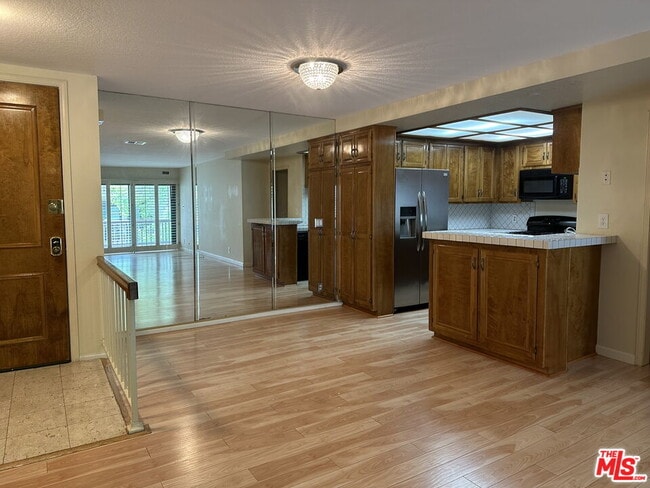 Building Photo - 8515 Falmouth Ave Unit 311 Rental