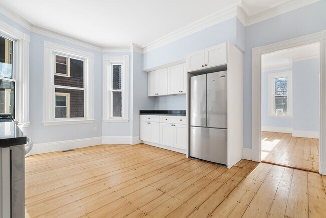 Photo - 106 Paul Gore St Unit 1