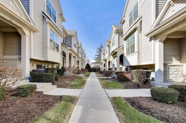 Photo - 303 S NW Hwy