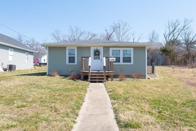 Building Photo - Single Family 3 bedroom / 2 bath house