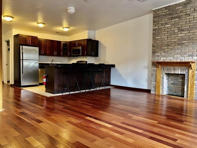 Photo - 234 2nd St Unit 3