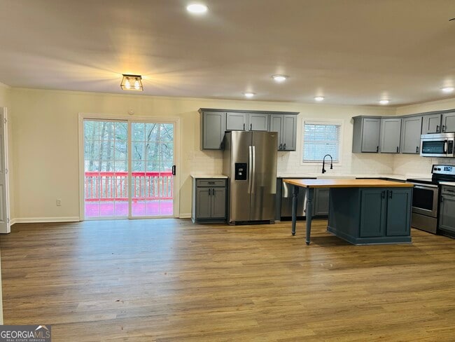 Photo - 502 Bavarian Dr