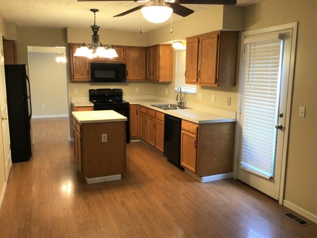 Photo - 1543 Windsong Dr