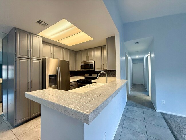 Photo - AVAILABLE NOW!! Upstairs 2 Bedroom 2 Bathroom Condo in Cathedral City!! Unit 2912