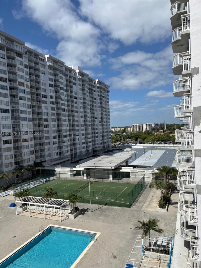 Photo - 18081 Biscayne Blvd Unit 702